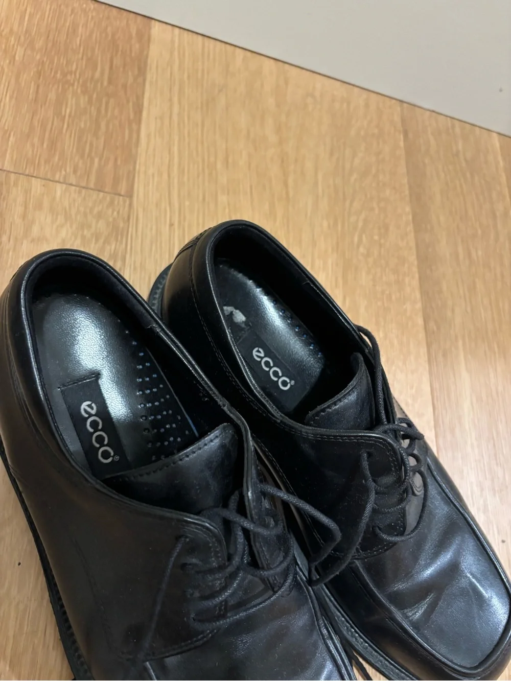 Ecco Men's Black Leather Lace-Up Derby Shoes